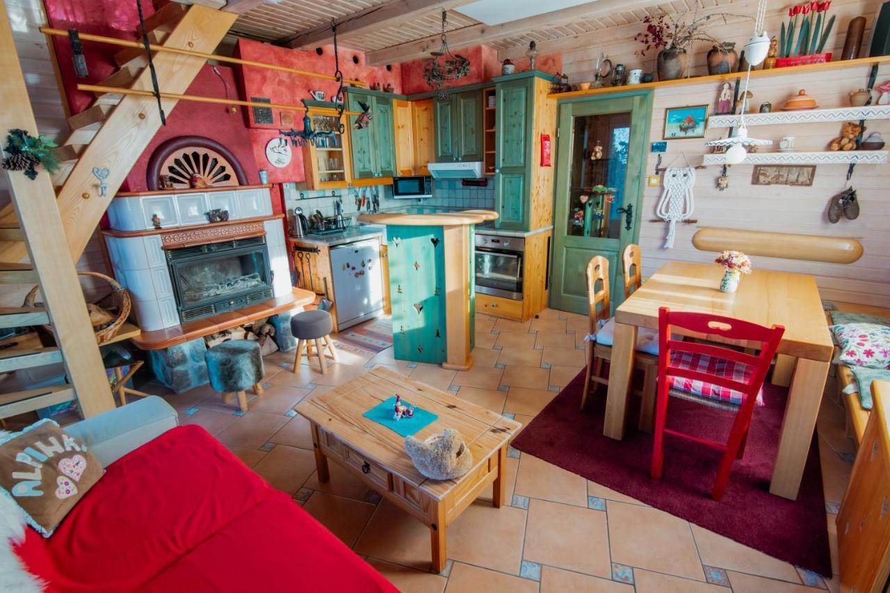 Chalet Alpinka ツェルクニェ・ナ・ゴレニスケム エクステリア 写真